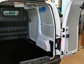 03_ Nová podlaha a obloženie v NISSAN NV200
